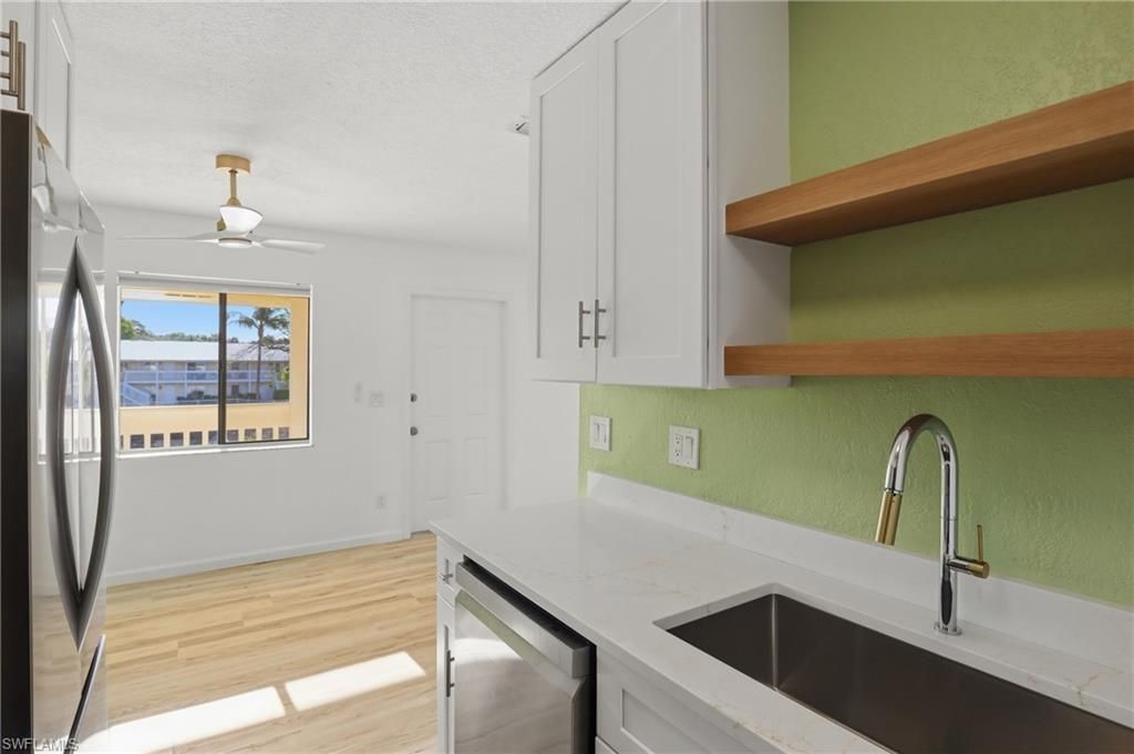 4607 Bayshore Dr, Unit K5, Naples, FL 34112 Photo