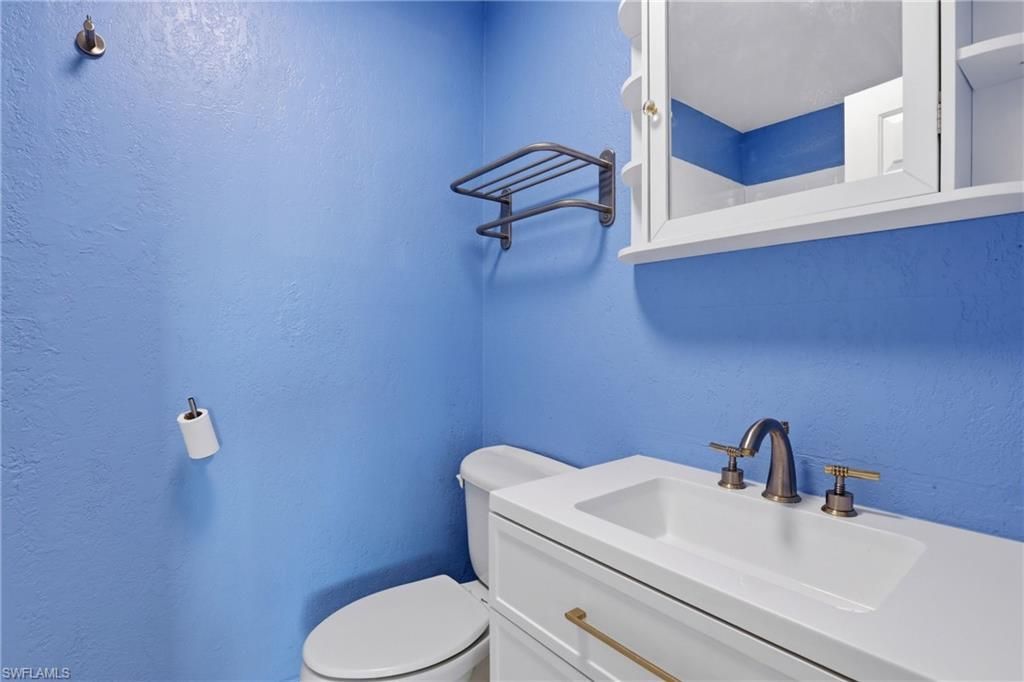 4607 Bayshore Dr, Unit K5, Naples, FL 34112 Photo