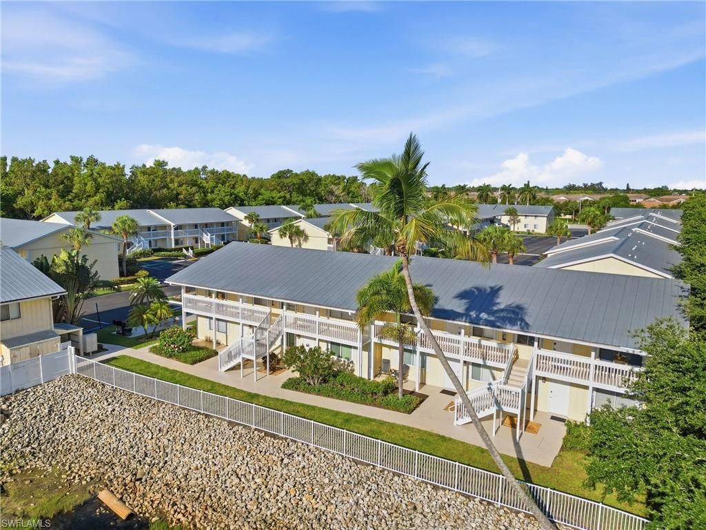 4607 Bayshore Dr, Unit K5, Naples, FL 34112 Photo