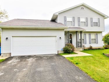 1177 Mulberry Run, Mineral Ridge, OH 44440