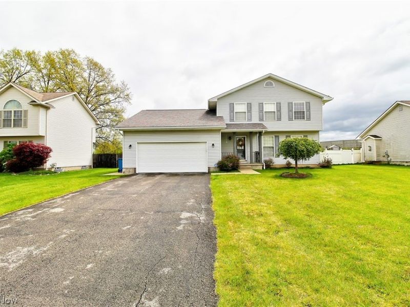 1177 Mulberry Run , Mineral Ridge, OH 44440 Photo 2