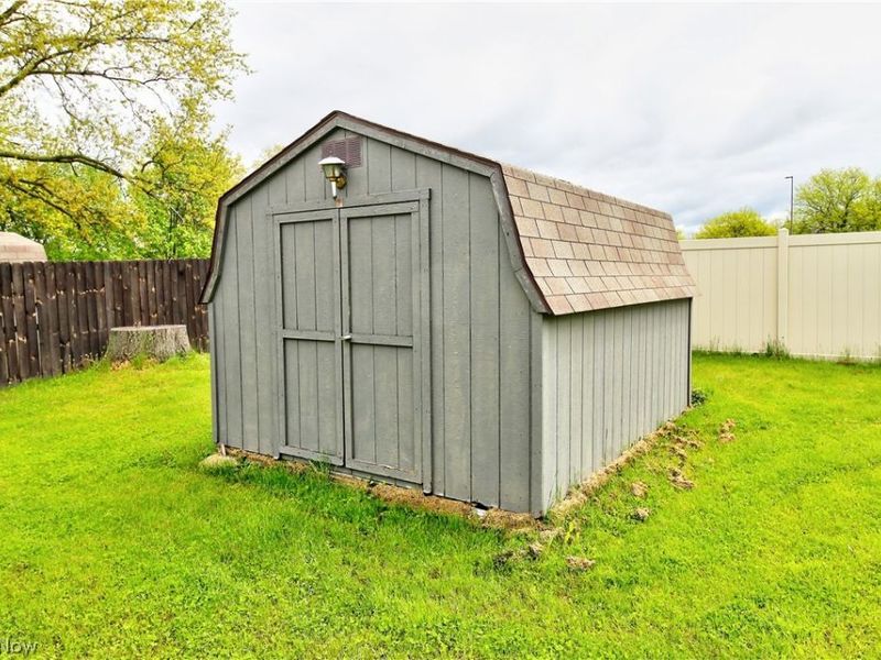 1177 Mulberry Run , Mineral Ridge, OH 44440 Photo 4