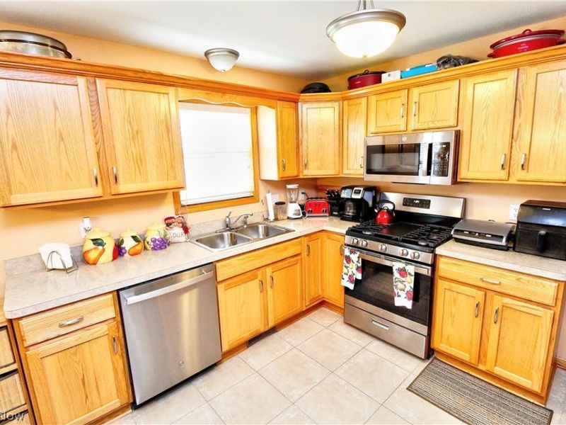 1177 Mulberry Run , Mineral Ridge, OH 44440 Photo 7