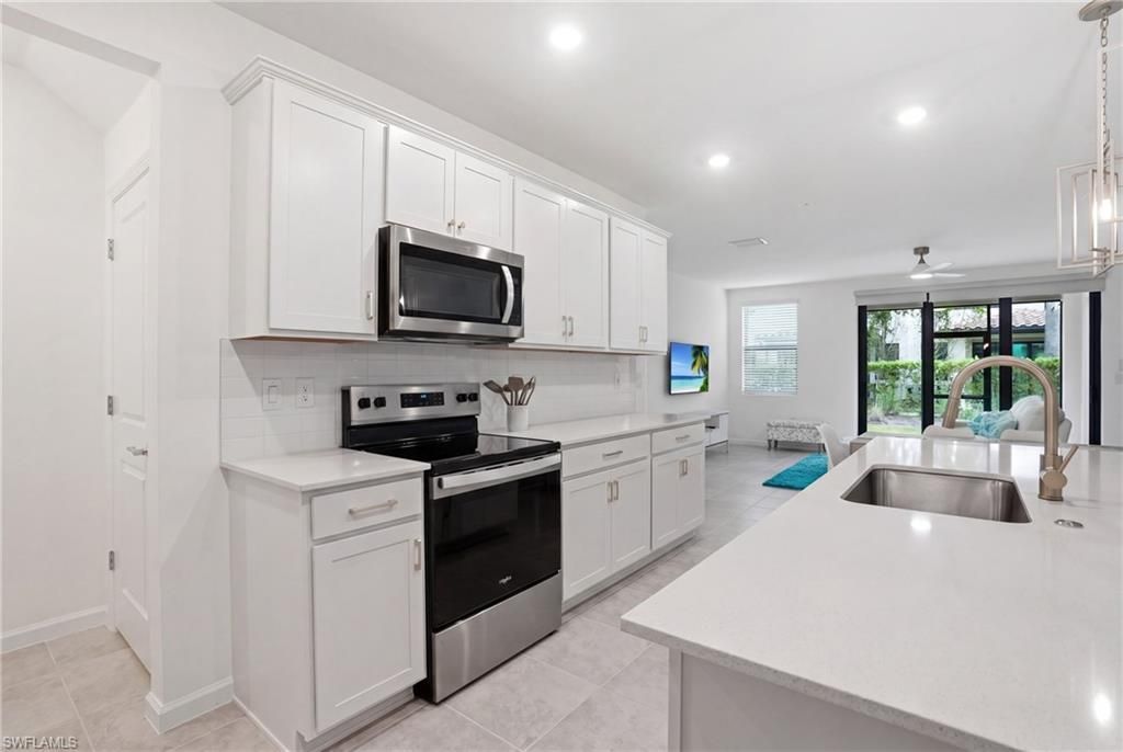 1516 Fells Cove Ln, Cape Coral, FL 33909 Photo