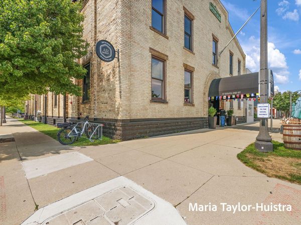 17 S 2nd Street, Unit #1, Grand Haven, MI 49417