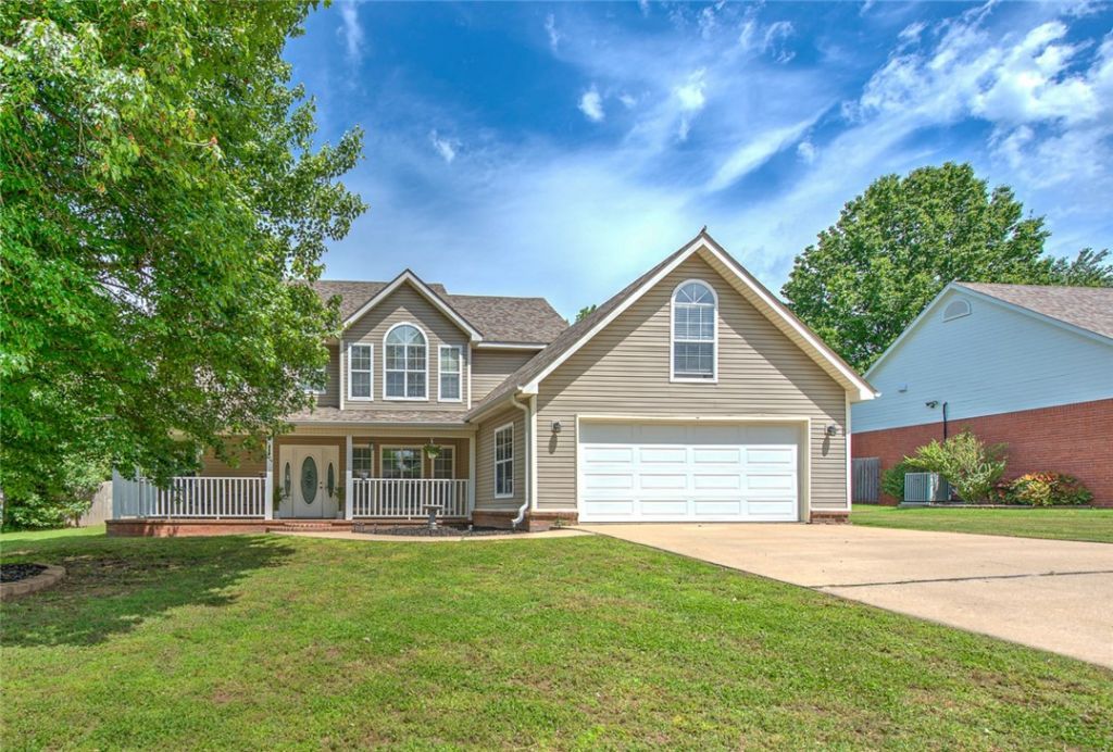 118 Birch Street, Centerton, AR 72719 Main Photo