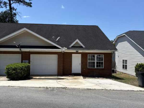 1852 NENA HILLS Drive, Tallahassee, FL 32304