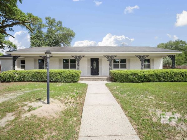 2754 Brierwood Drive, Mobile, AL 36606