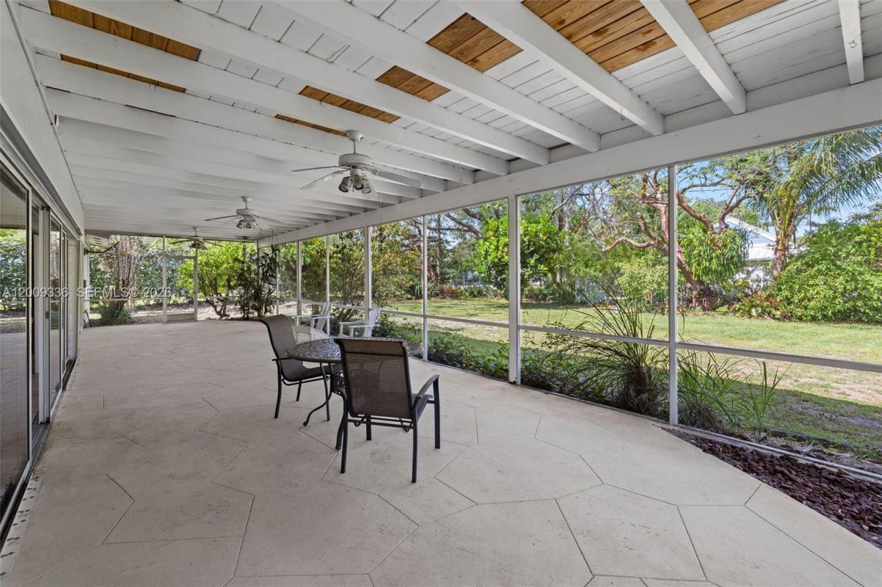 13730 SW 75th Ave, Palmetto Bay, FL 33158 Photo
