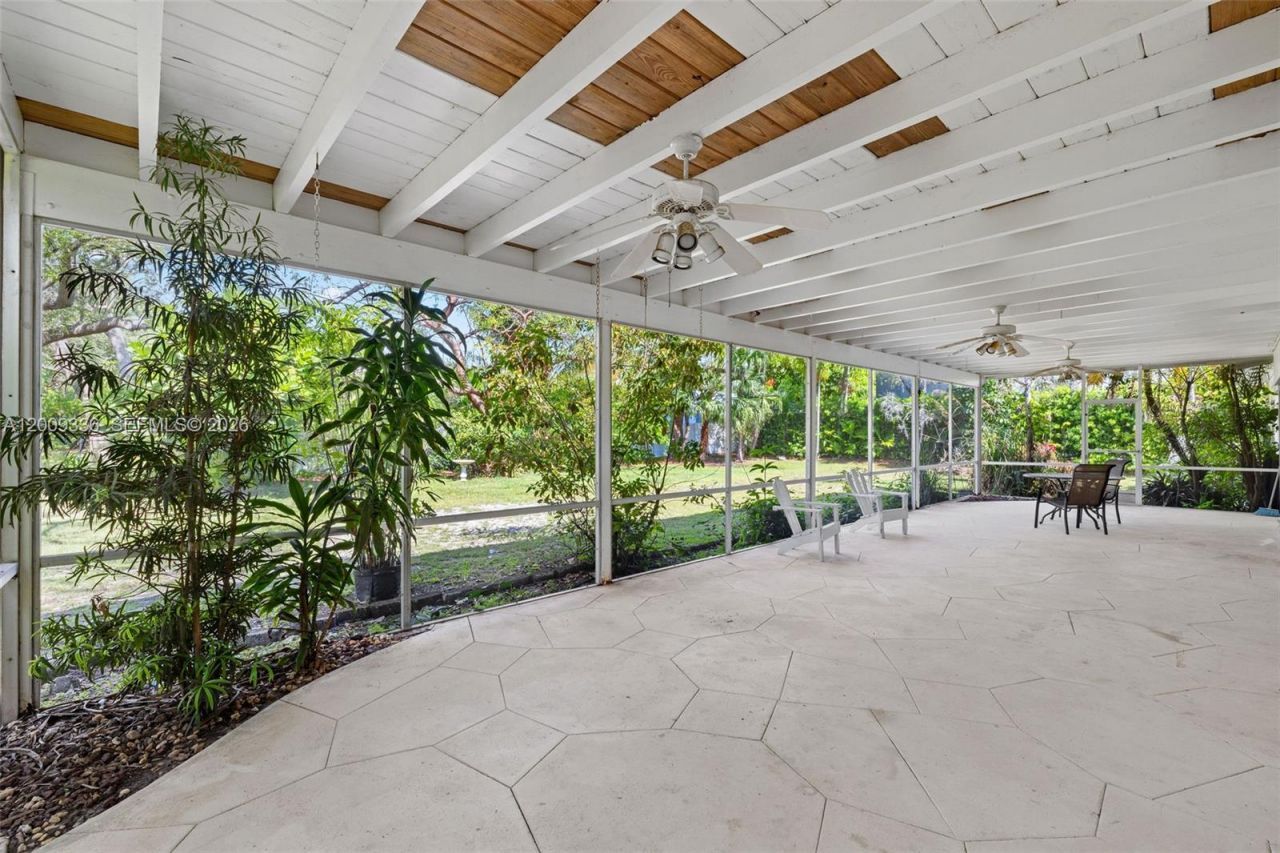 13730 SW 75th Ave, Palmetto Bay, FL 33158 Photo