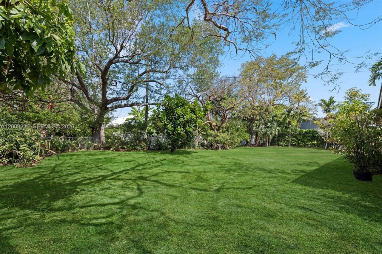13730 SW 75th Ave, Palmetto Bay, FL 33158 Photo