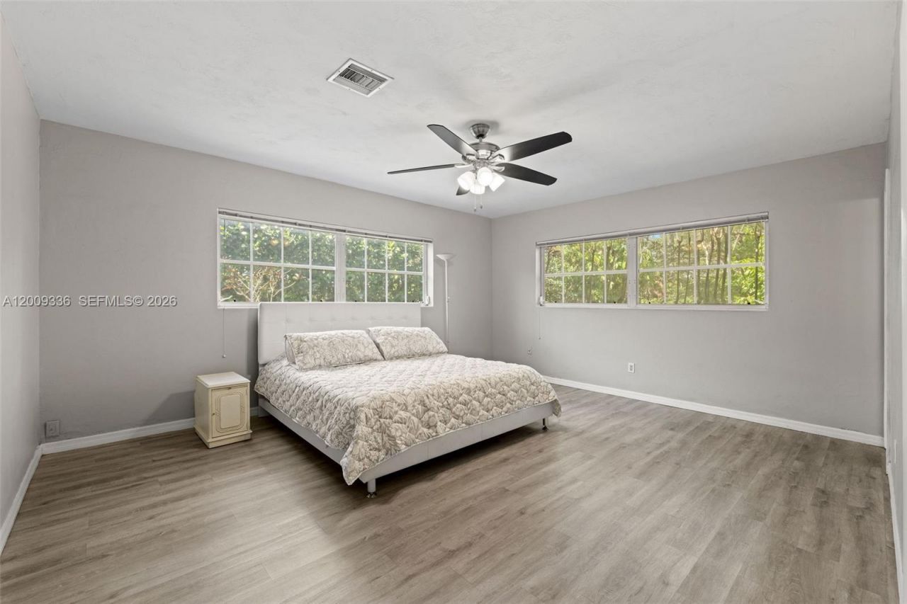 13730 SW 75th Ave, Palmetto Bay, FL 33158 Photo