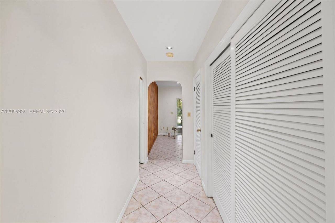 13730 SW 75th Ave, Palmetto Bay, FL 33158 Photo