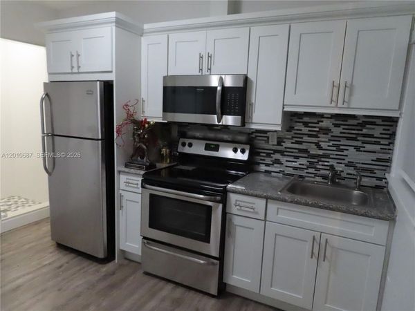 2433 NW 96th St , Unit B, Miami, FL 33147