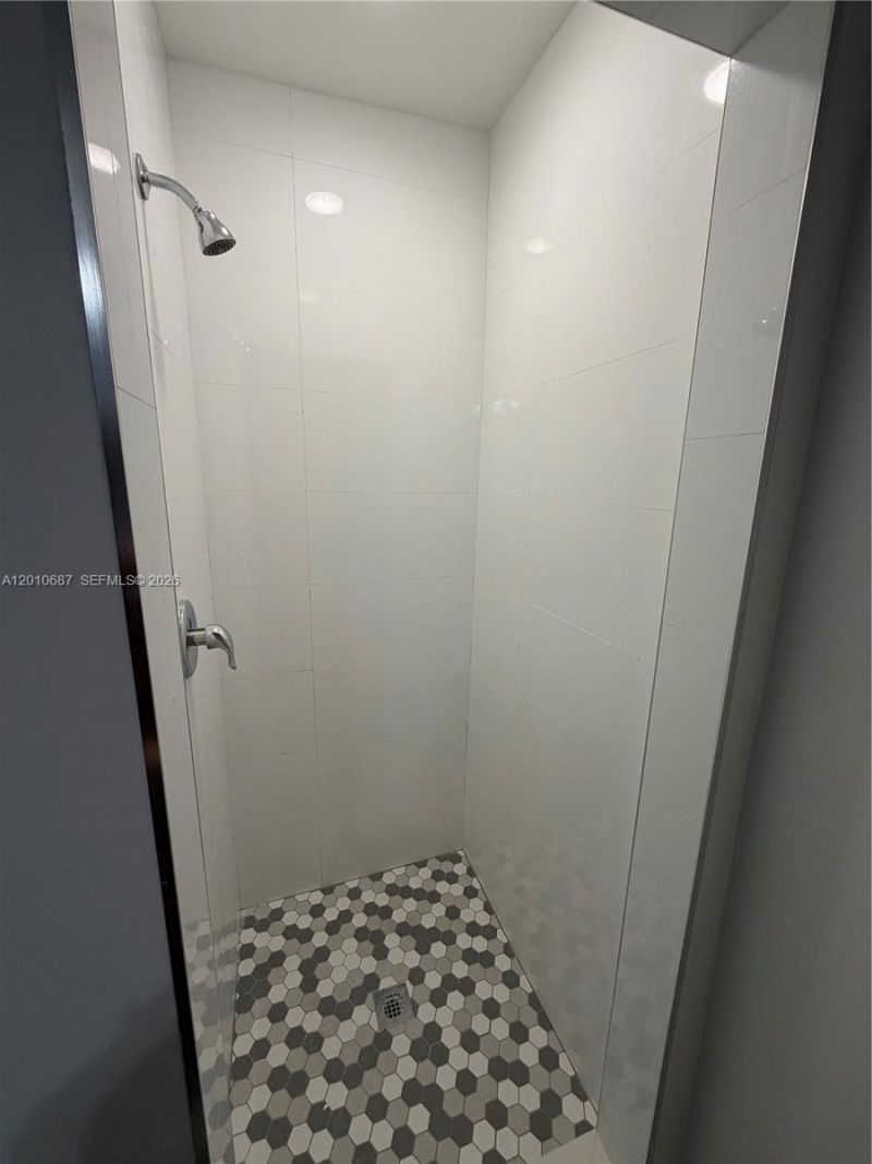 2433 NW 96th St , Unit B, Miami, FL 33147 Photo