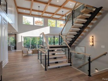138 Maple Leaf Lane, Ann Arbor Twp, MI 48105