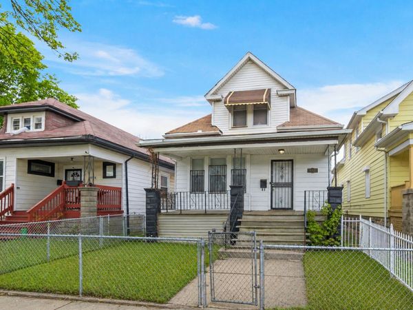 10320 S Indiana Avenue , Chicago, IL 60628