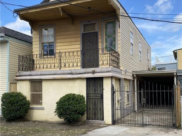 715 HARMONY Street , New Orleans, LA 70115