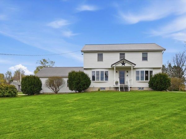 48 Bushey Drive, Shelburne, VT 05482