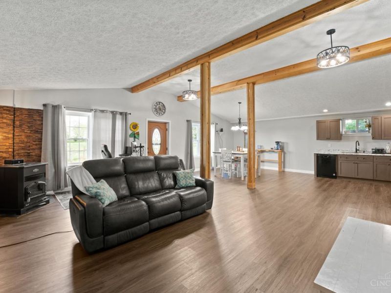 9832 Tri County Highway, Winchester, OH 45697 Photo 5