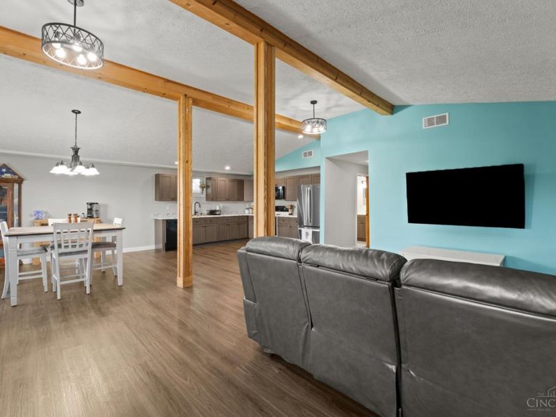 9832 Tri County Highway, Winchester, OH 45697 Photo 8