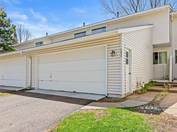 7211 Perry Court E, Brooklyn Center, MN 55429