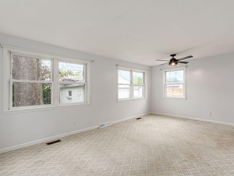 4235 Ashgrove Drive, Grove City, OH 43123 Photo 16
