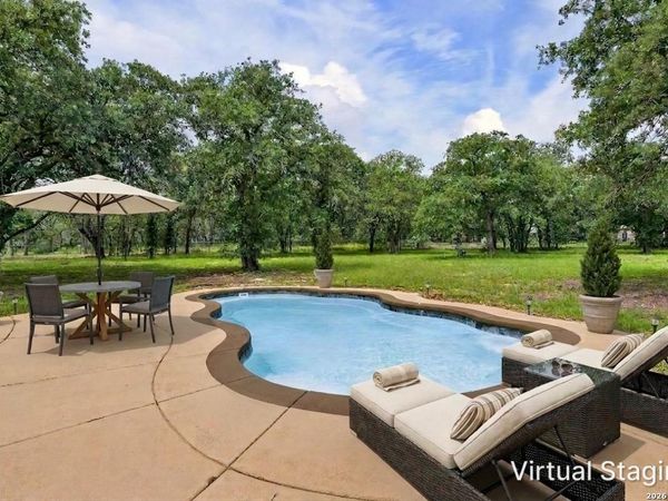 249 Legacy Trail, La Vernia, TX 78121