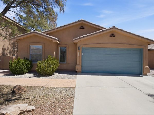 4712 Eyota Drive NW, Albuquerque, NM 87120