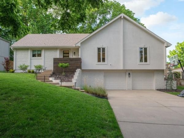11108 W 99th Terrace, Overland Park, KS 66214