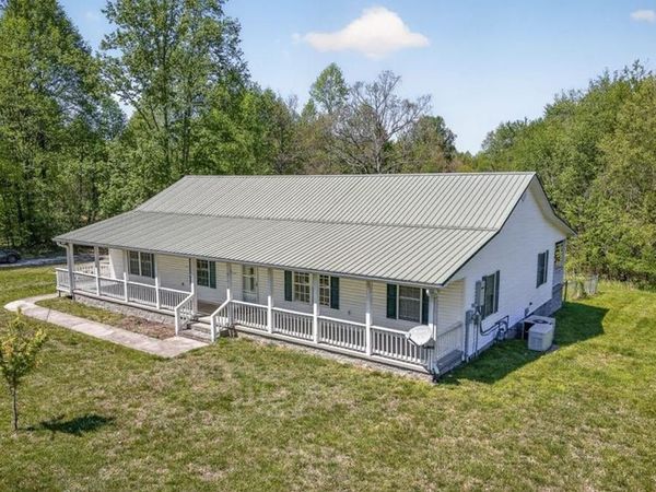 3209 Coal Bank Rd , Sparta, TN 38583