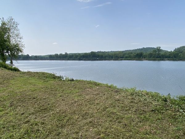 279 Hardin Bottom River Road , Clifton, TN 38425