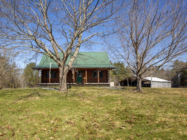 33 Lawrence Road, Dresden, ME 04342