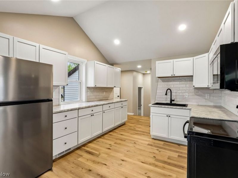 38849 Adkins Road, Willoughby, OH 44094 Photo 6