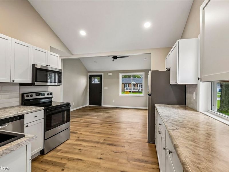 38849 Adkins Road, Willoughby, OH 44094 Photo 9