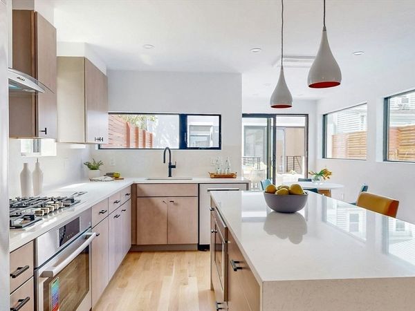 131 Charles Street, Cambridge, MA 02141
