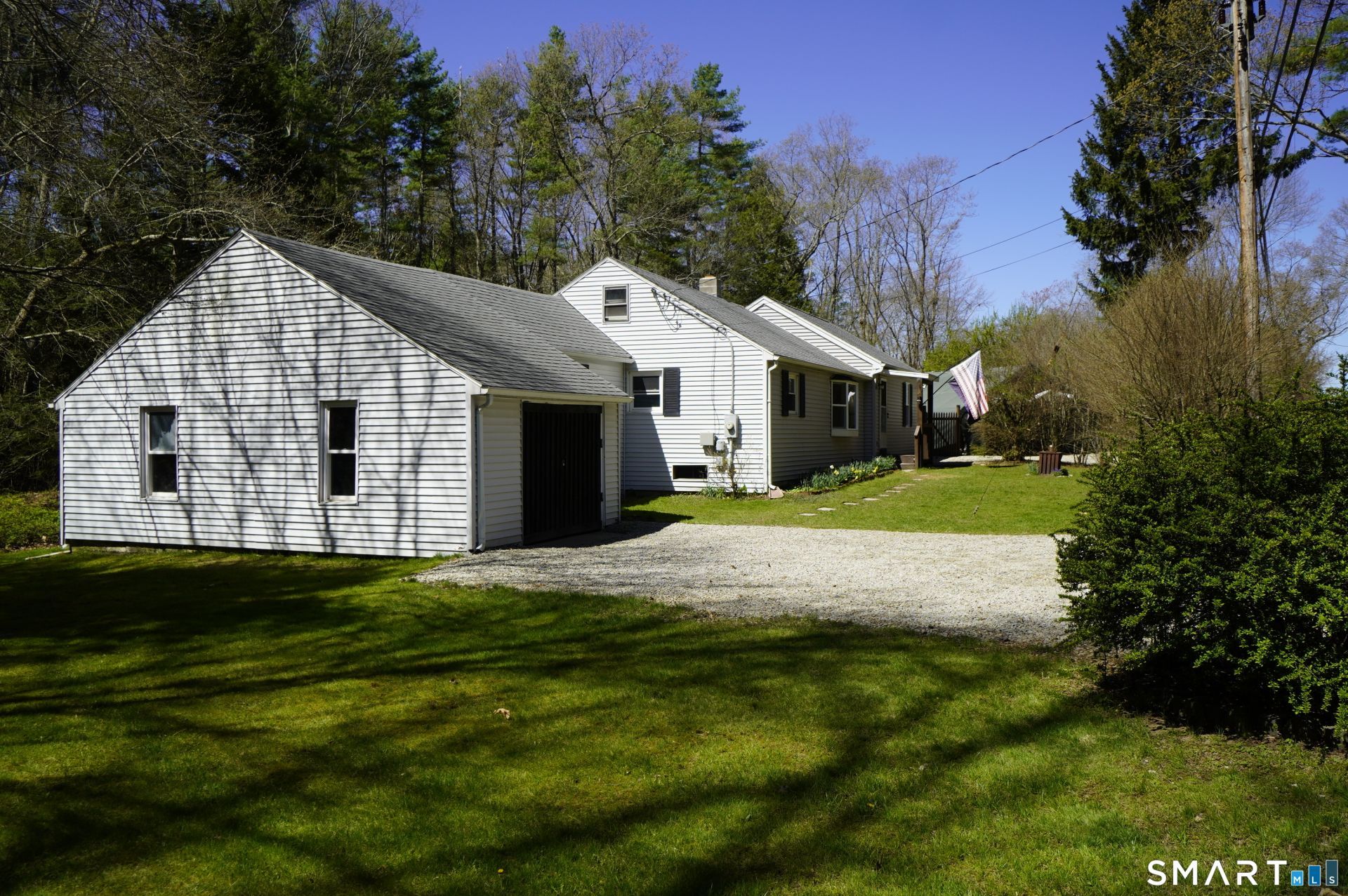 4 Breaults Landing, Thompson, CT 06277 Main Photo