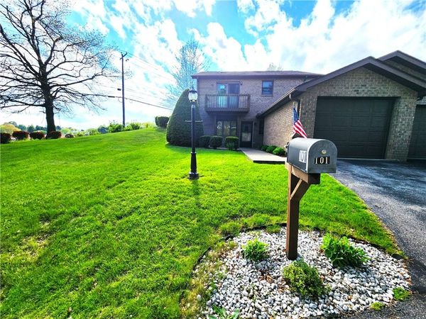 101 Sunrise Vlg , Butler, PA 16001