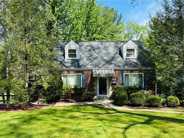3218 Eastview Rd , Bethel Park, PA 15102