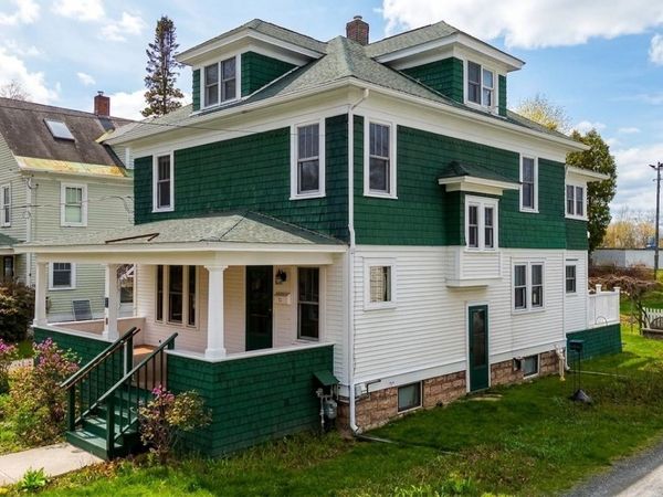 25 University Terrace, Burlington, VT 05401