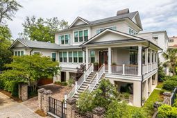 78 Halsey Boulevard photo 4