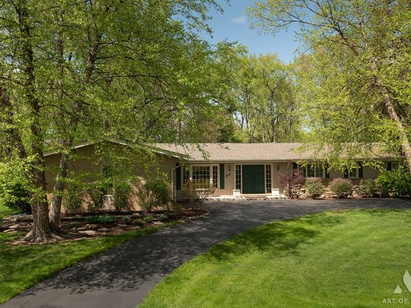 304 S Circle Drive , Palatine, IL 60067