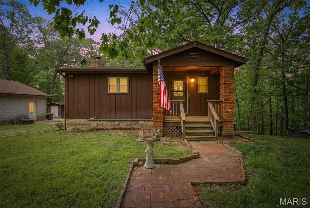 10952 Quail Drive, Sainte Genevieve, MO 63670 Main Photo