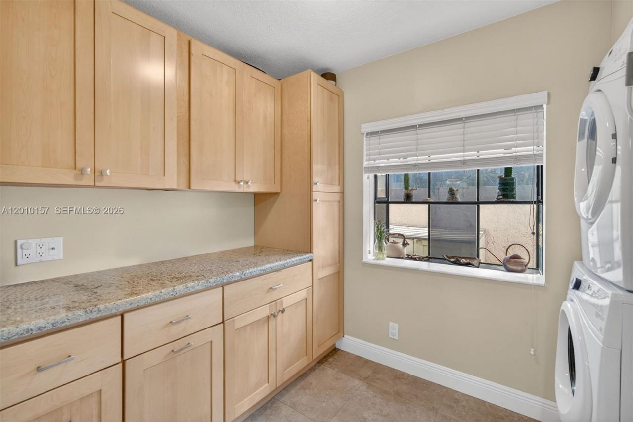 4250 SW 70th Ter, Unit ., Davie, FL 33314 Photo