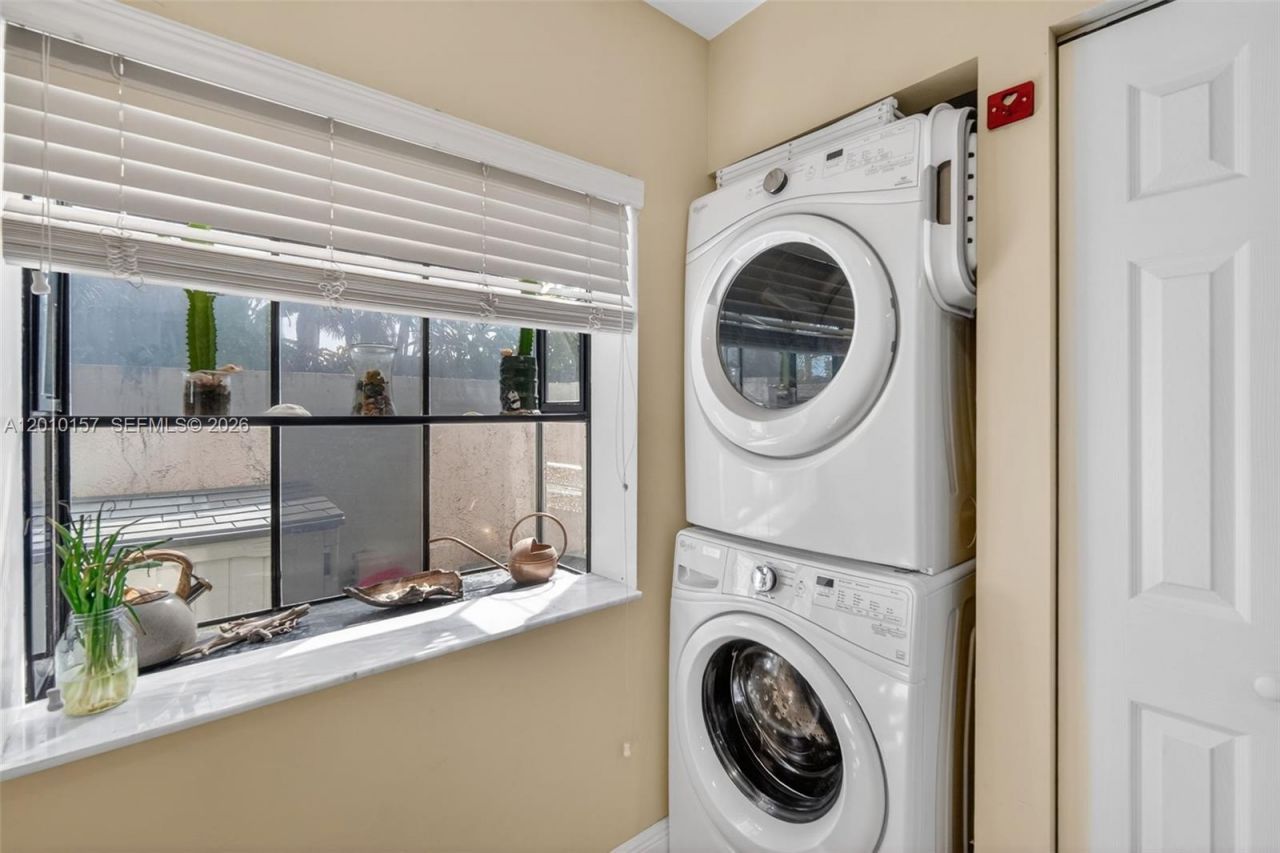 4250 SW 70th Ter, Unit ., Davie, FL 33314 Photo