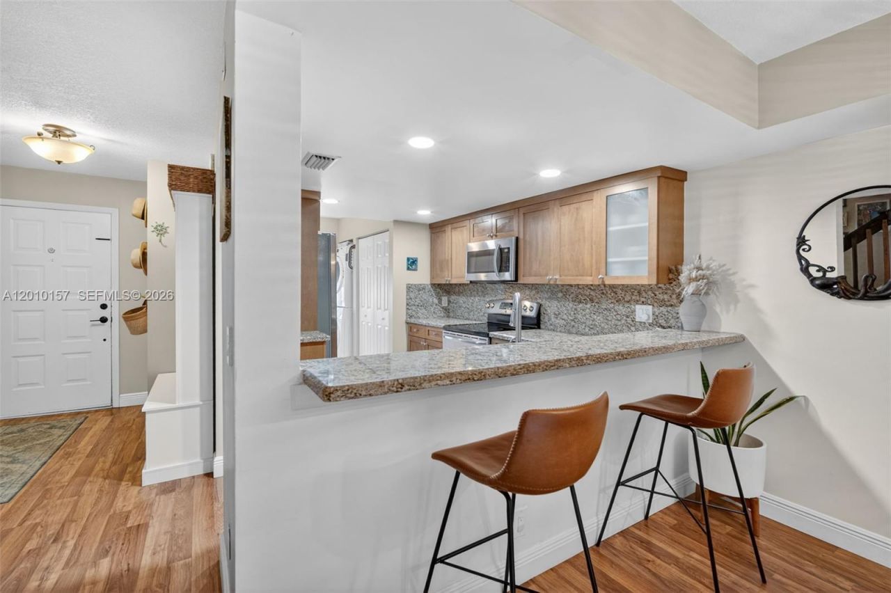 4250 SW 70th Ter, Unit ., Davie, FL 33314 Photo