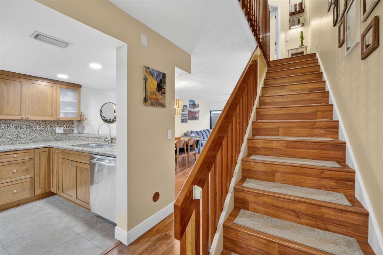 4250 SW 70th Ter, Unit ., Davie, FL 33314 Photo