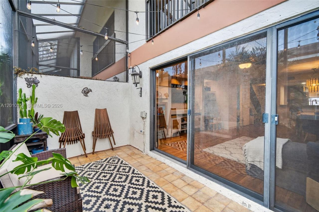 4250 SW 70th Ter, Unit ., Davie, FL 33314 Photo