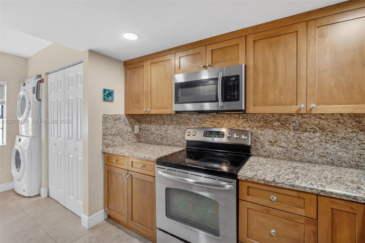4250 SW 70th Ter, Unit ., Davie, FL 33314 Photo