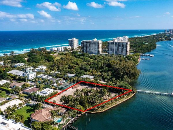 910 NE 24th St , Boca Raton, FL 33431